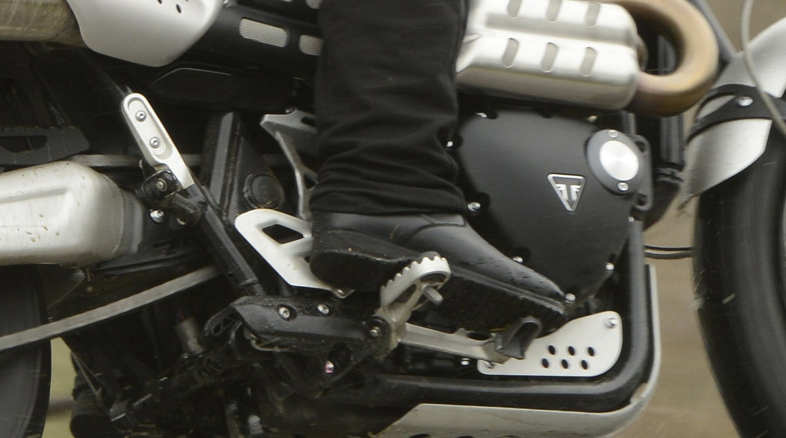 Dainese Imola72 boots review | Visordown